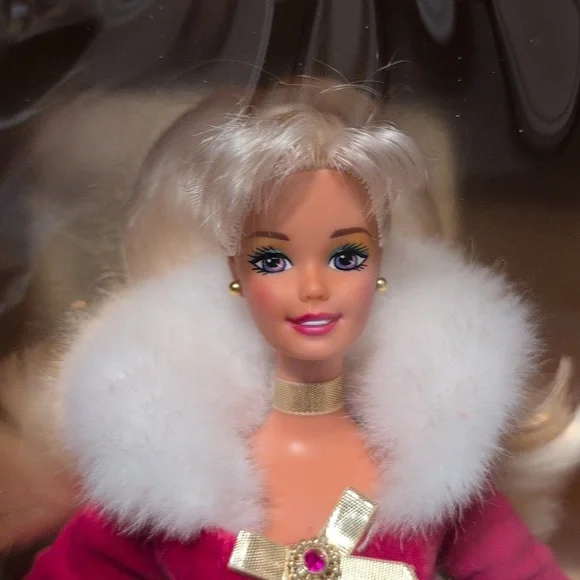 🆕 Avon Winter Rhapsody Barbie ✳️Special Edition✳️ Second In Series! In Box. - Picture 2 of 12